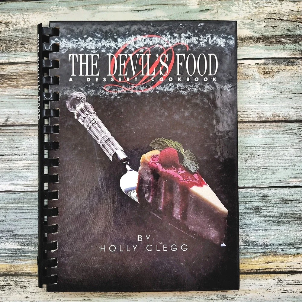 The Devil's Food Dessert Cookbook by Holly Berkowitz‎ Clegg Comb Spiral *VG*